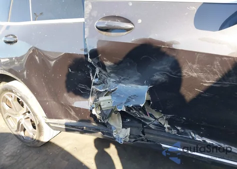 2022 BMW X5 Phev xDrive45E from USA, damaged, VIN 5UXTA6C08N9K81507